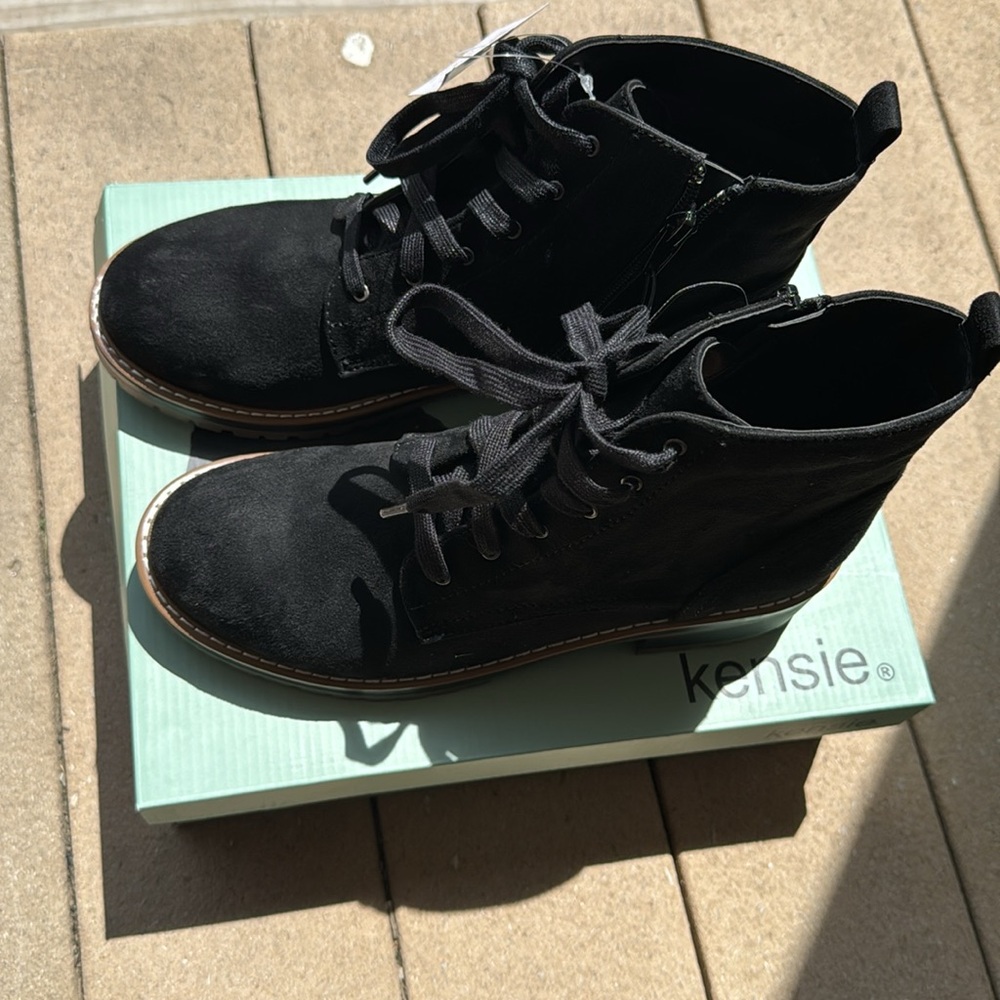 Kensie boots color black size 8 - Picture 3 of 4